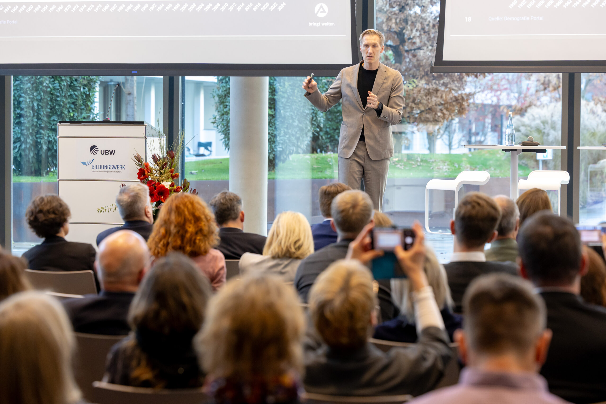 arbeitsmarktgespräch060