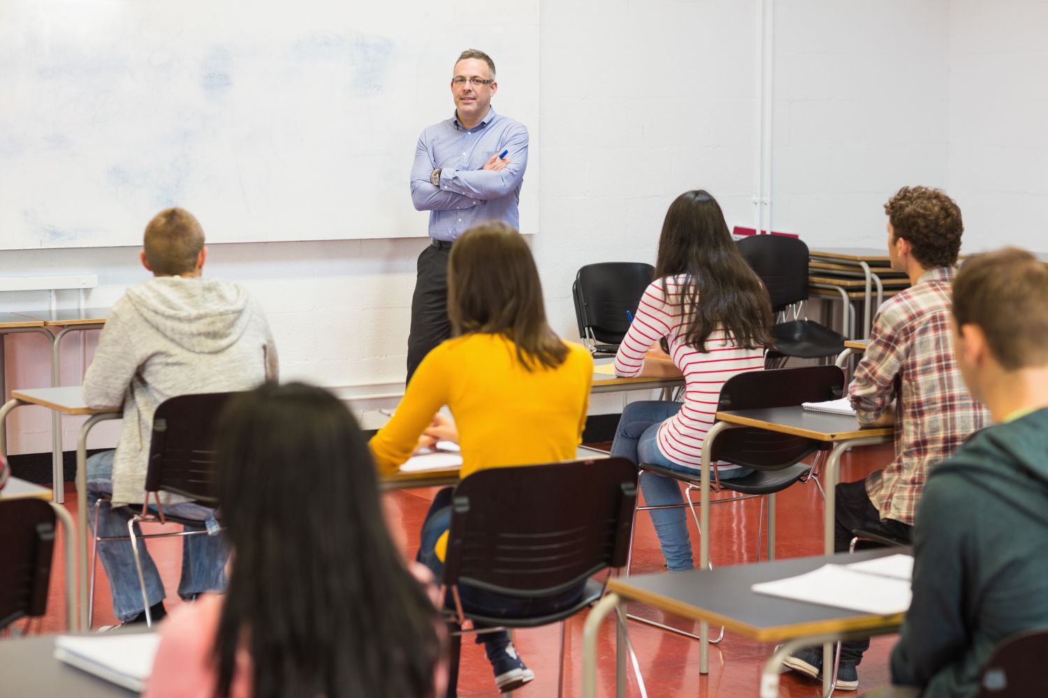 klassenzimmer shs 159907964 ubw lizenz