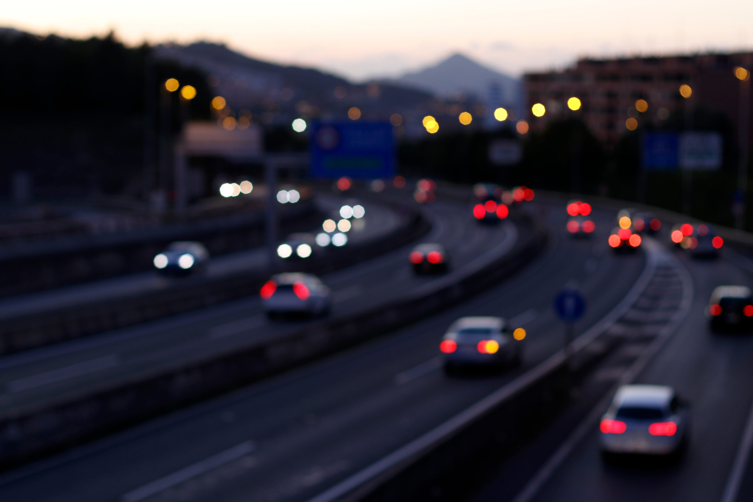 traffic,in,an,urban,road