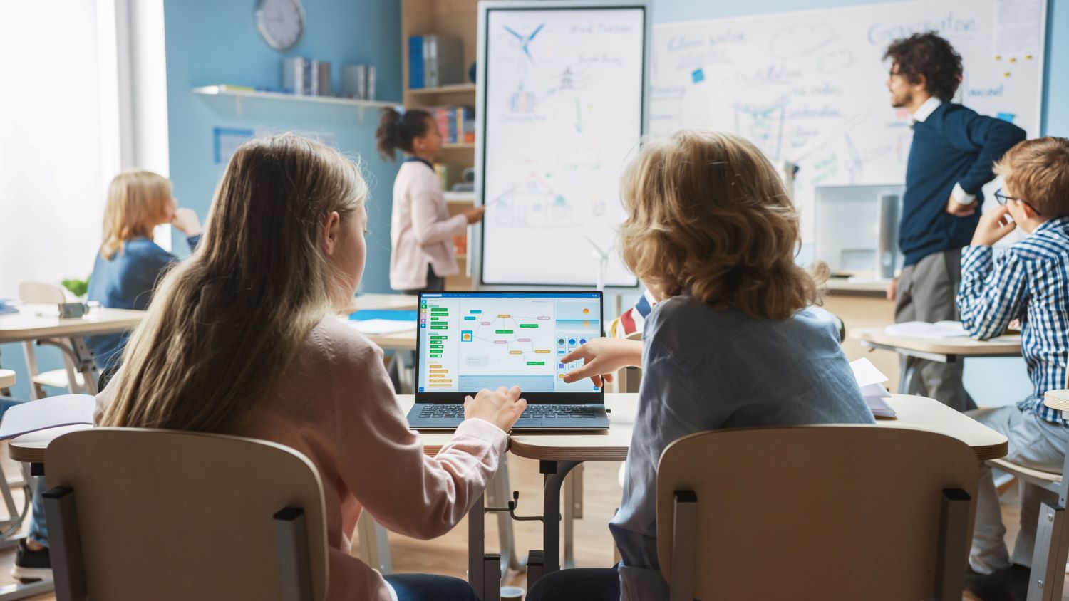 schule digital istock 1265582223 UBW Einzellizenz
